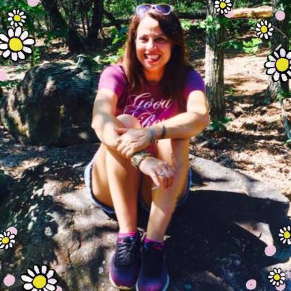 Meet your Posher, Michele - Picture 5 of 11